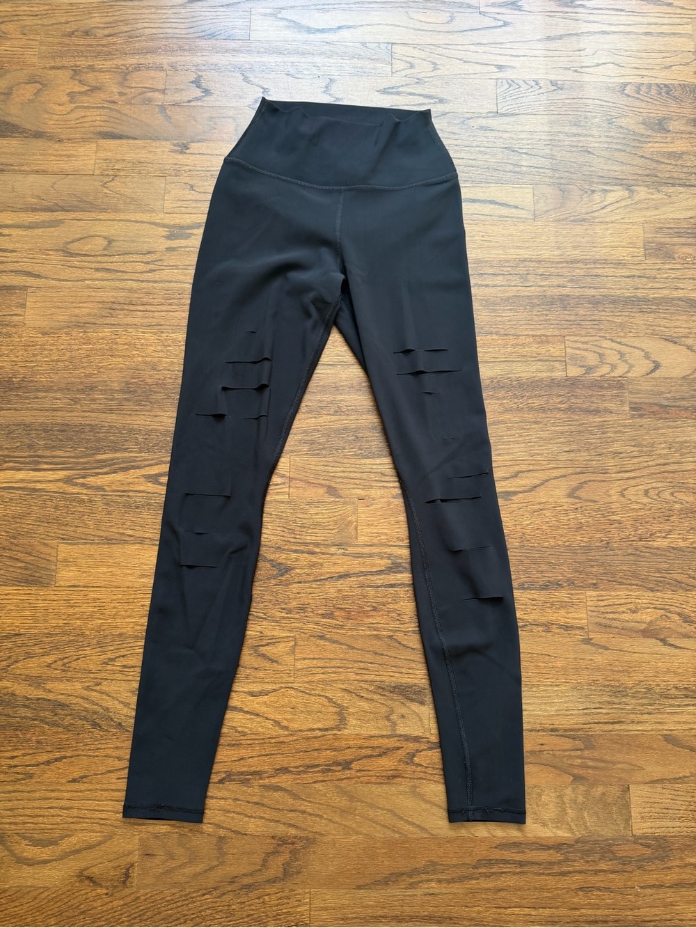 Alo Black Ripped High Waisted Warrior Leggings, size XS